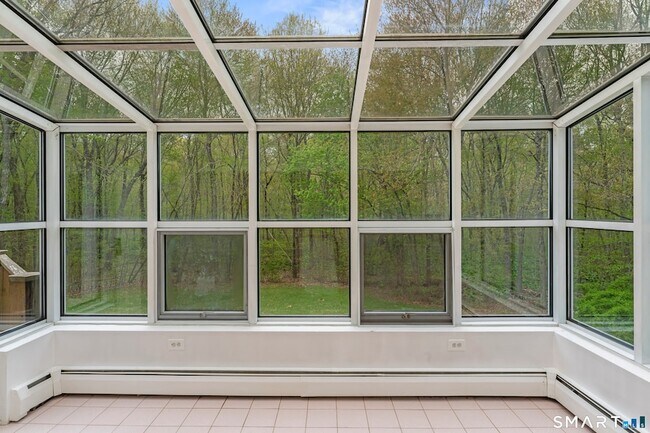 Building Photo - 89 Cranbury Dr