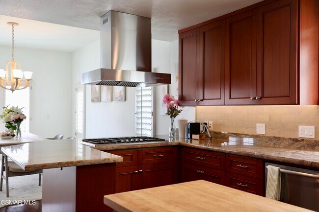 Building Photo - 2411 Monaco Dr