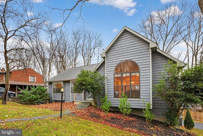 Building Photo - 7011 Fox Chase Rd