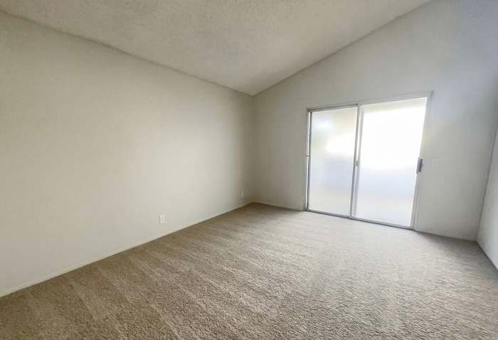 Building Photo - 13142 E Mesa Verde Dr