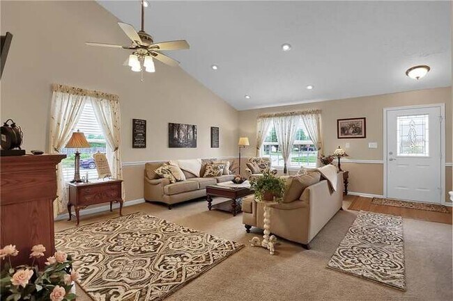 Building Photo - 7803 Edgemanor Ct