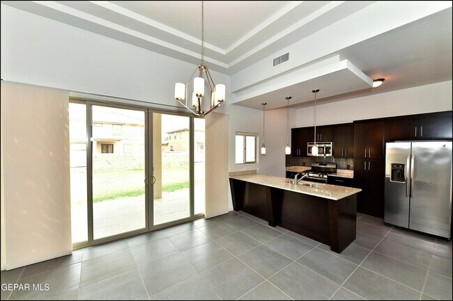 Building Photo - 5973 Cartagena Cir