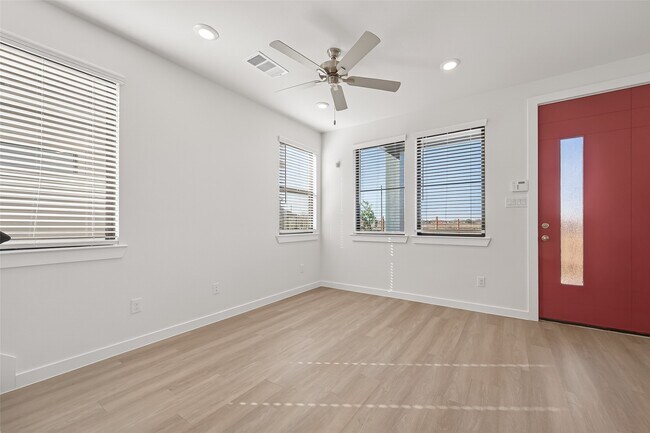 Building Photo - 3223 Loam Ln