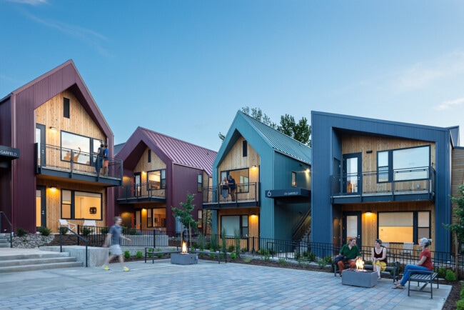 Building Photo - 1260 Quincy St