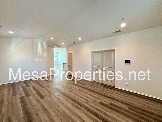 Building Photo - 15387 Patton St