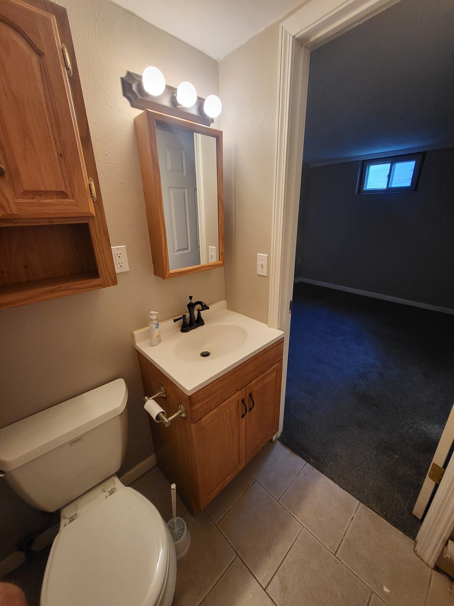 Building Photo - 1210 SE 3rd Ter