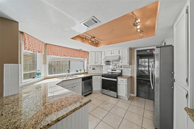 Building Photo - 3206 Sturbridge Ln