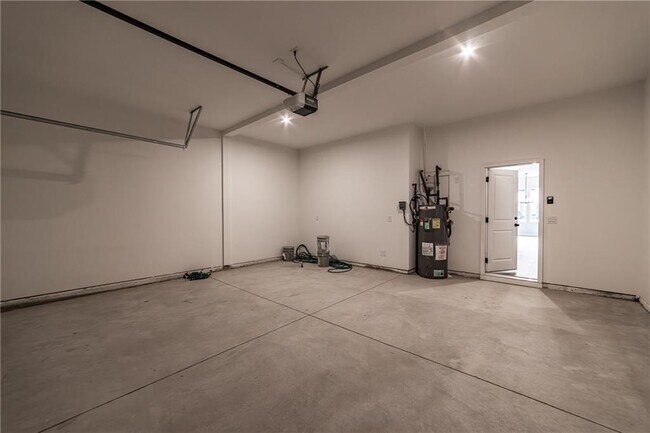 Building Photo - 107 Cedar Brk Dr