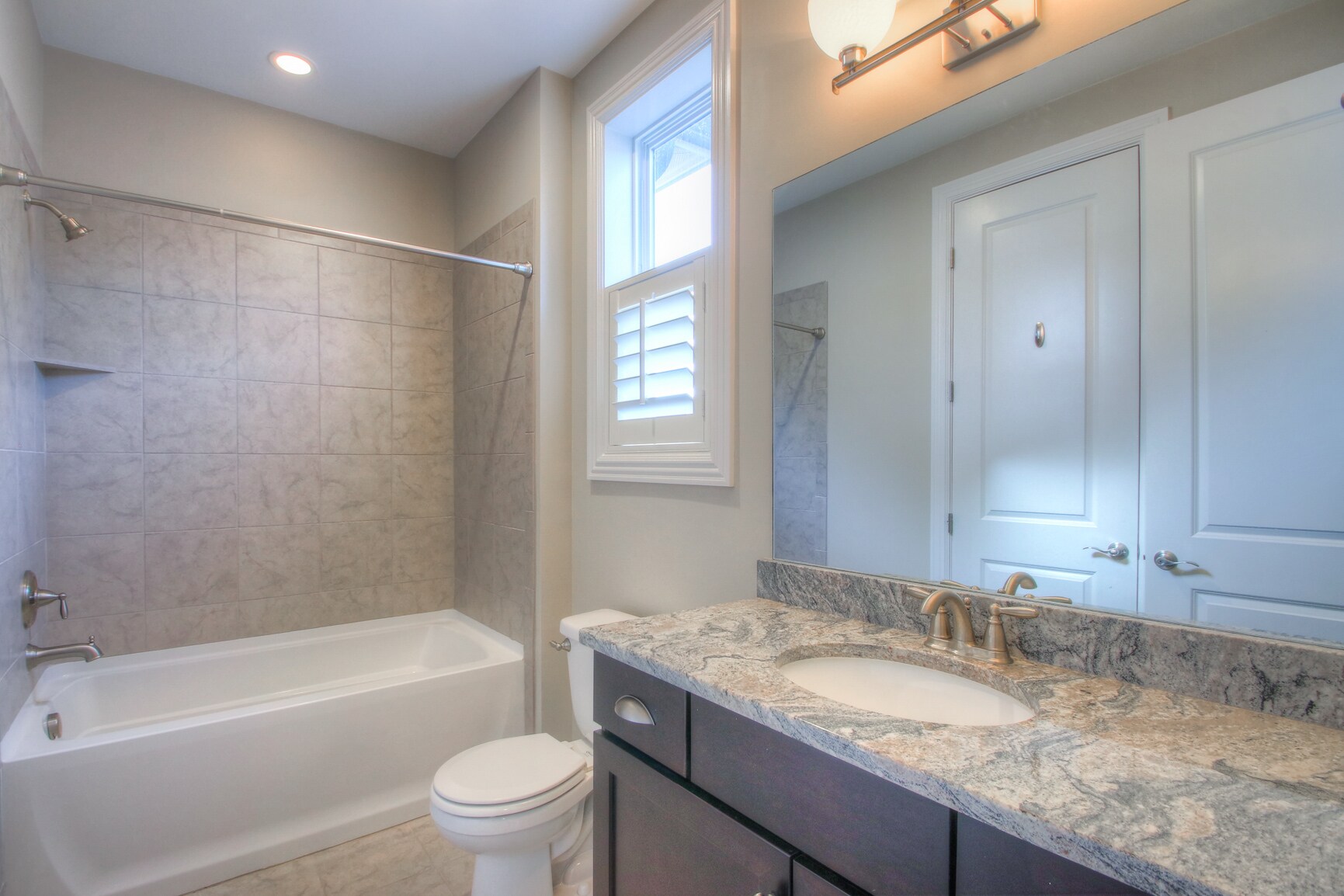 Building Photo - 9112 Keats St