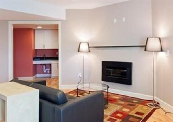 Building Photo - 7 Cameron St