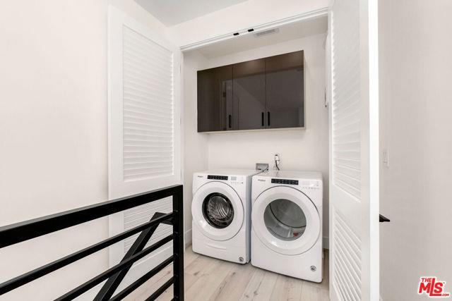 Building Photo - 15328 Weddington St