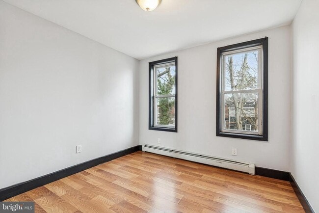 Building Photo - 5221 Linden Heights Ave