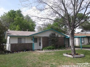 Building Photo - 209 Brenda Dr