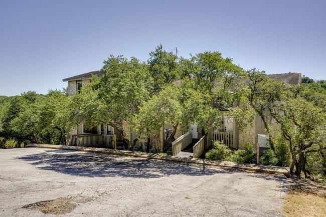 Building Photo - 801D Grassy Knoll