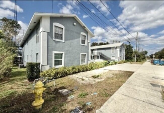 Building Photo - 425 F St