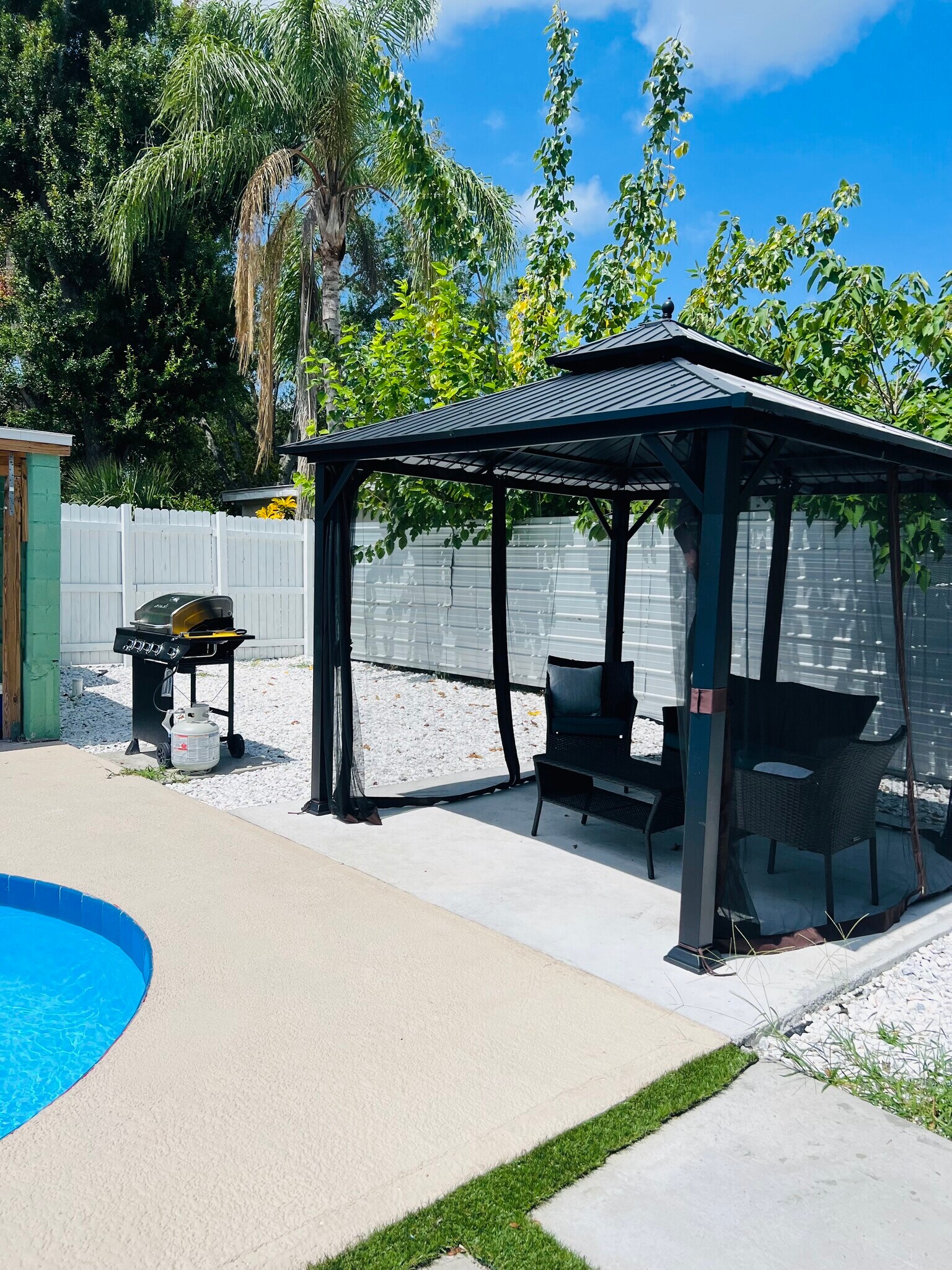 Building Photo - 2913 W Saint Conrad St