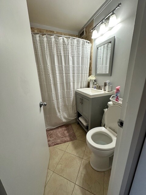 Building Photo - 1360 N Sandburg Ter