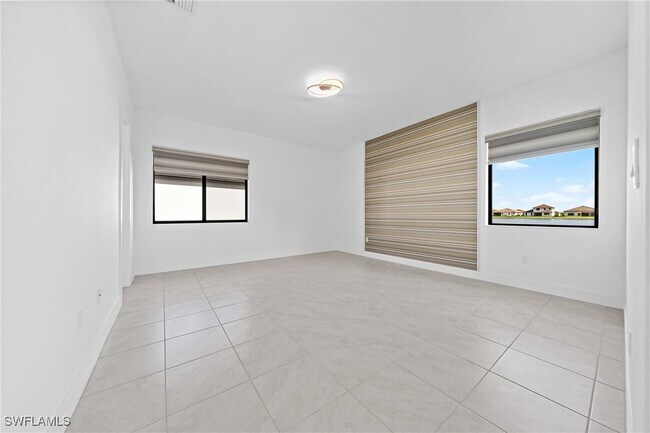 Building Photo - 4947 Brigata Wy