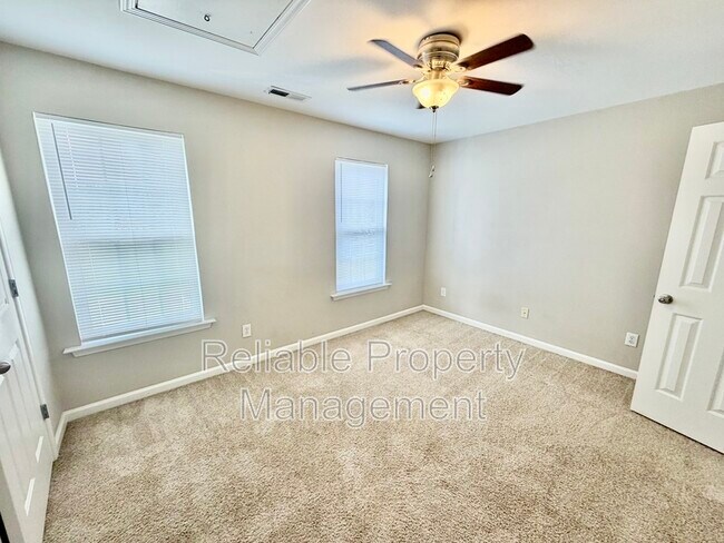 Building Photo - 132 Winslow Ln