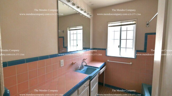 Building Photo - 3130 Emerson St