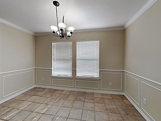 Building Photo - No App Fees.