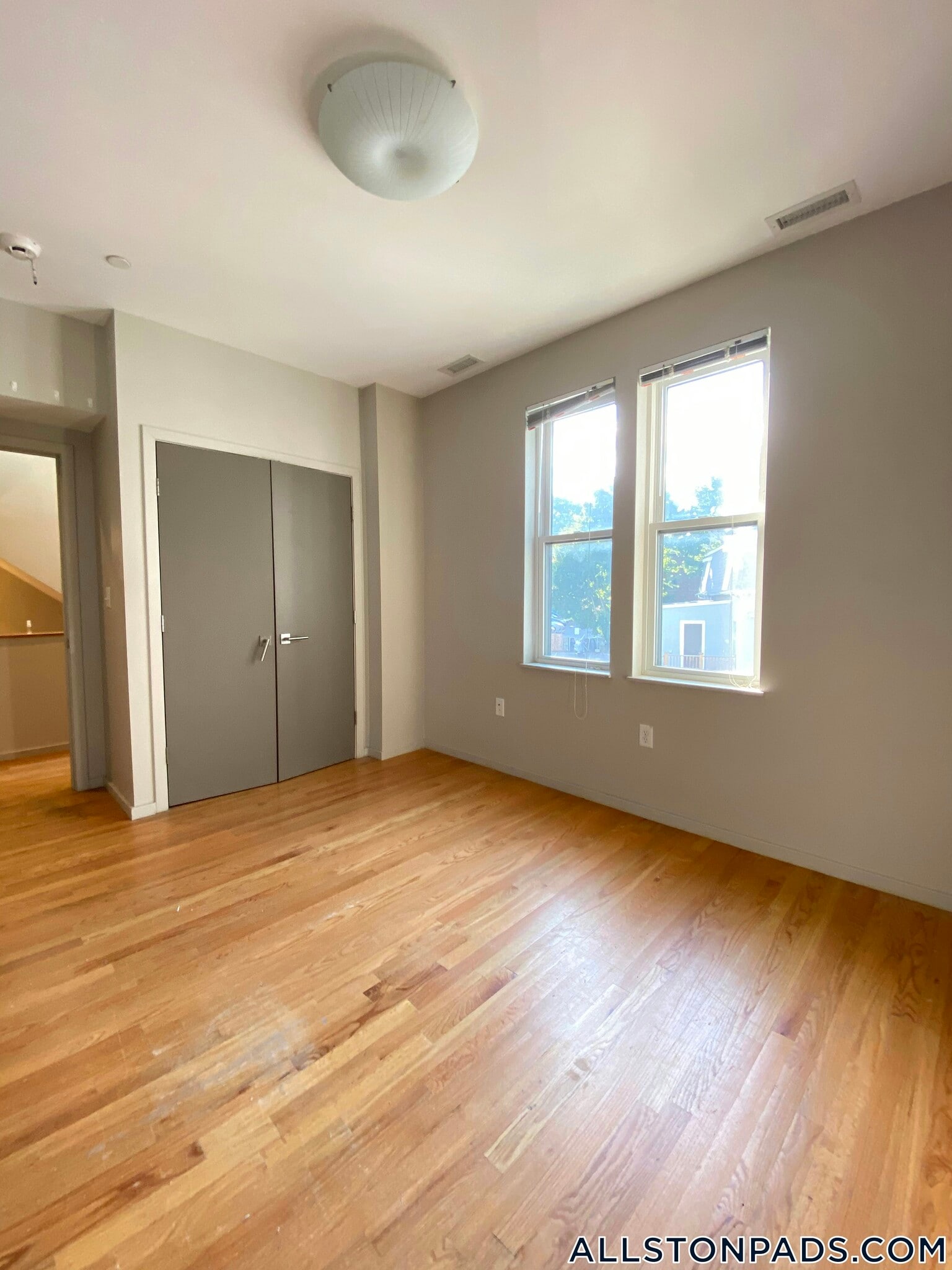 Building Photo - 55 Glenville Ave