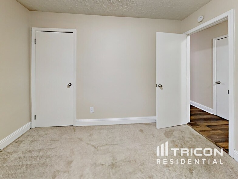 Building Photo - 3151 Ridgecrest Dr