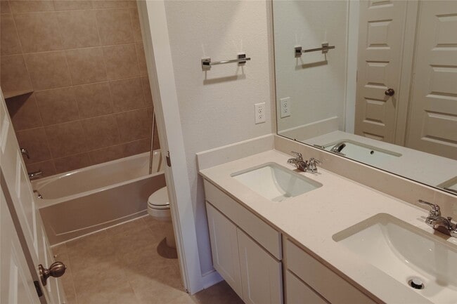 Building Photo - 8526 Blueberry Ash St