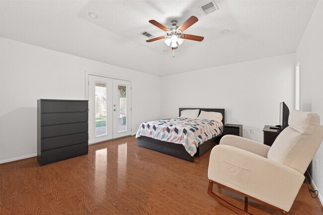 Building Photo - 1506 Apple Park Dr