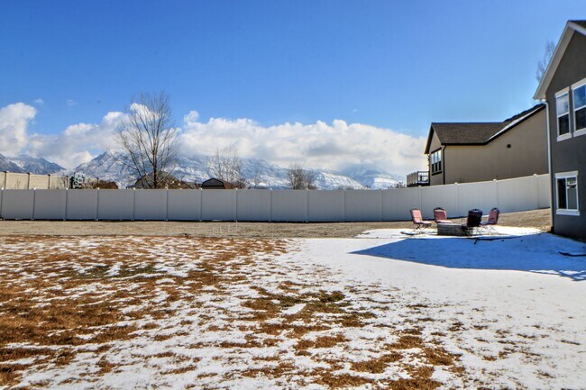 Building Photo - Single Family Lehi Home