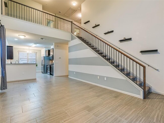 Building Photo - 1620 Bryant Dr