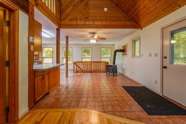 Building Photo - 480 Wingfield Way