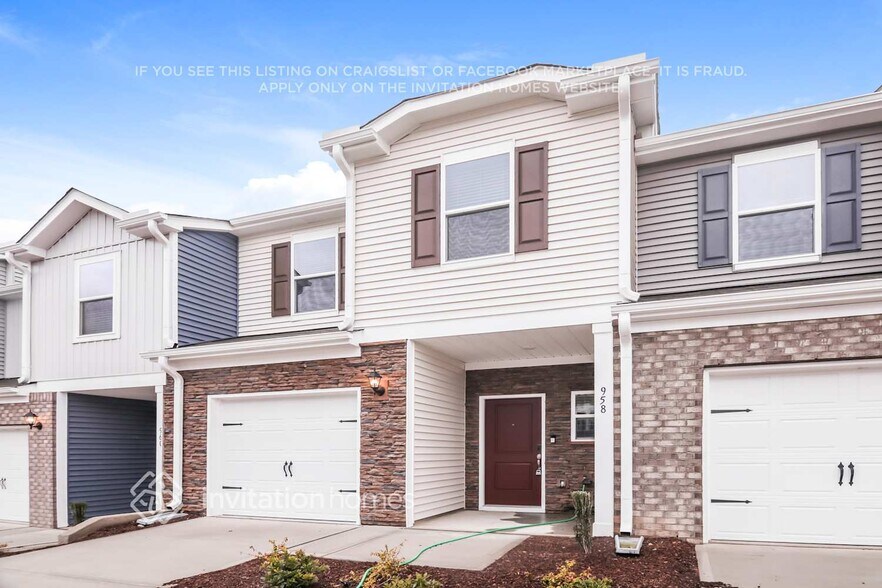 Building Photo - 958 Greenville Wy