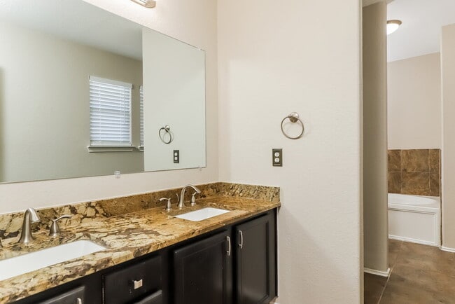 Building Photo - 8527 Cheyenne Bluff