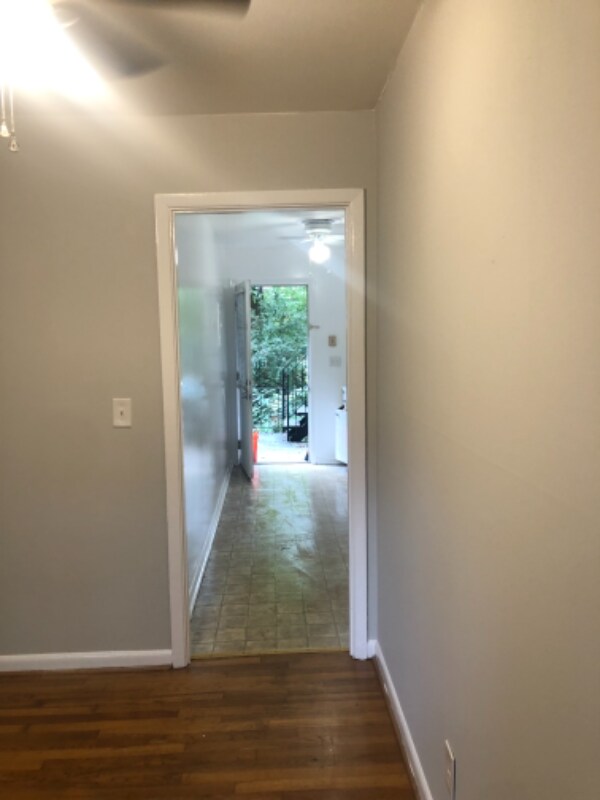 Building Photo - 465 Medlock Rd