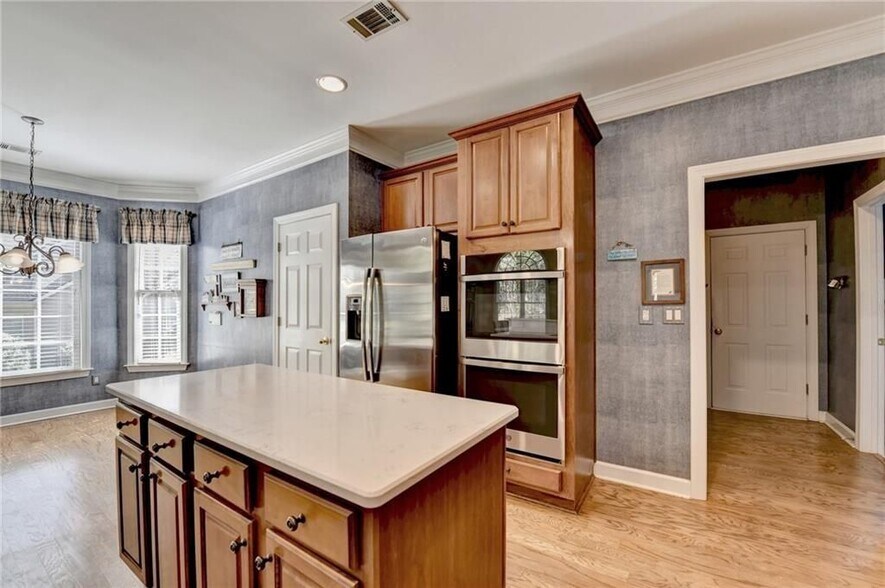 Building Photo - 355 Laurel Oak Dr