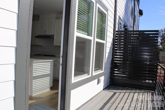 Building Photo - 743 Hoke Ln