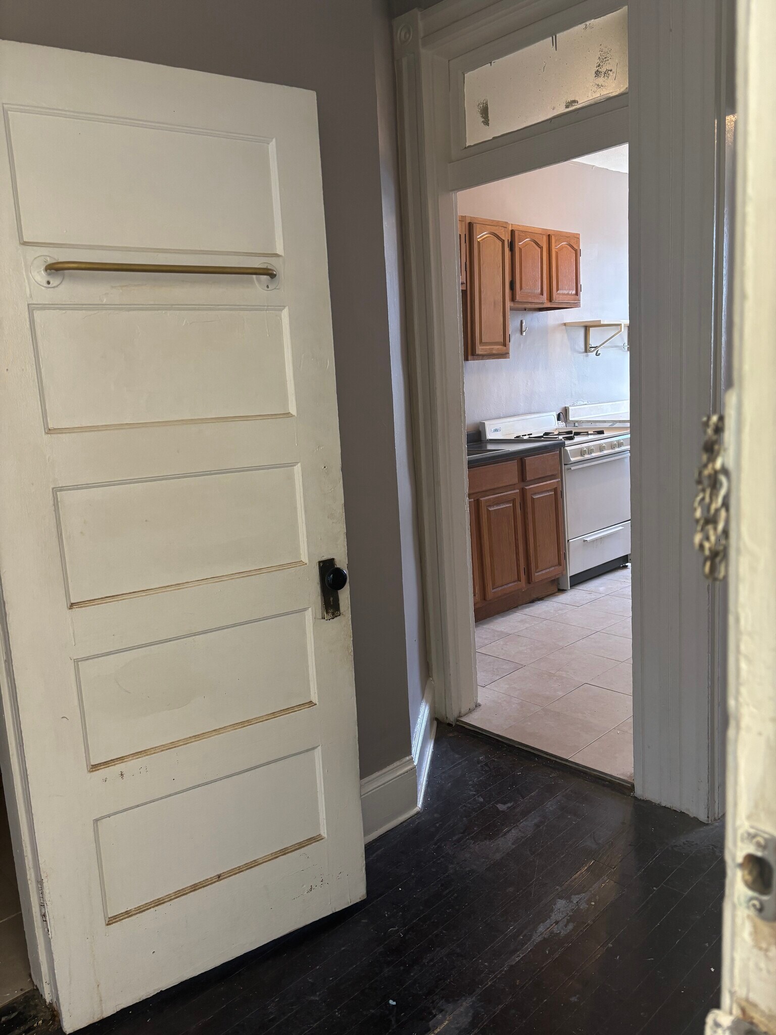 Entrance Area - 2839 N Calvert St