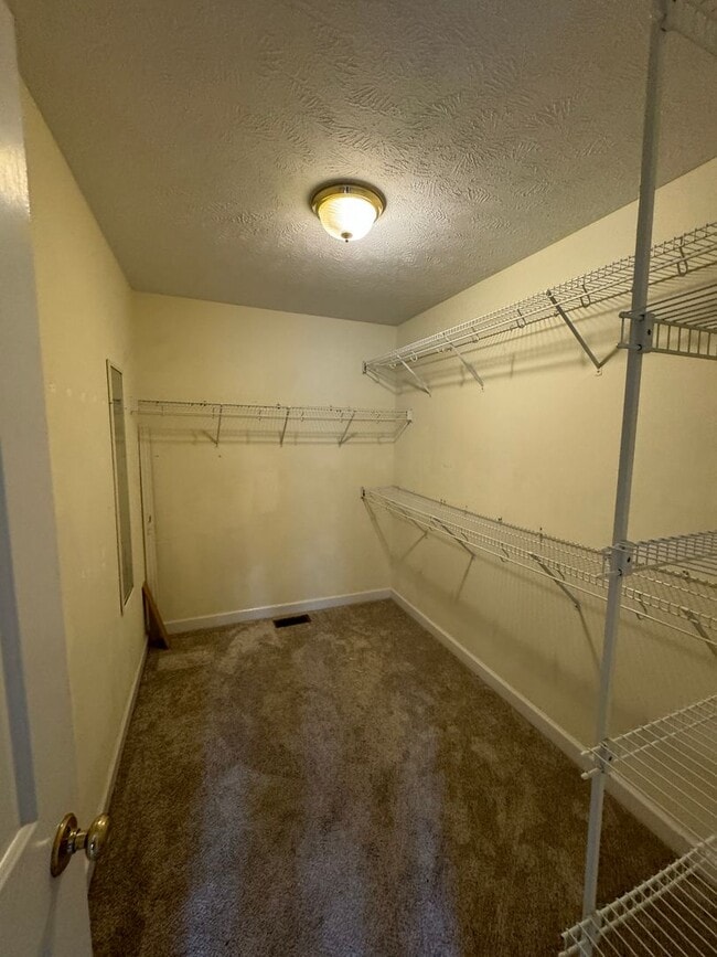 Building Photo - Carolina Lakes!! Close to Marina