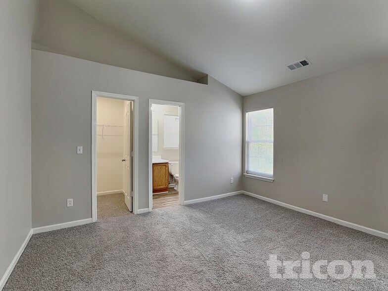 Building Photo - 8422 Wallace Glen Dr