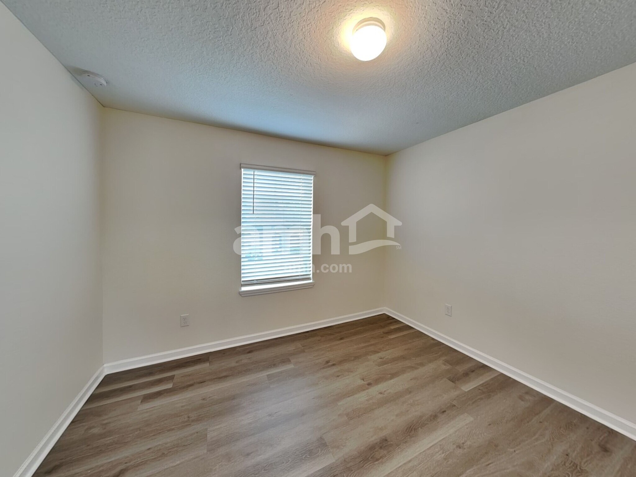 Building Photo - 173 Edge Park Trl