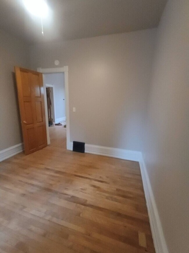 Building Photo - 2035-2037 N Buffum St