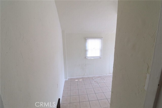 Building Photo - 3700 E 11th St