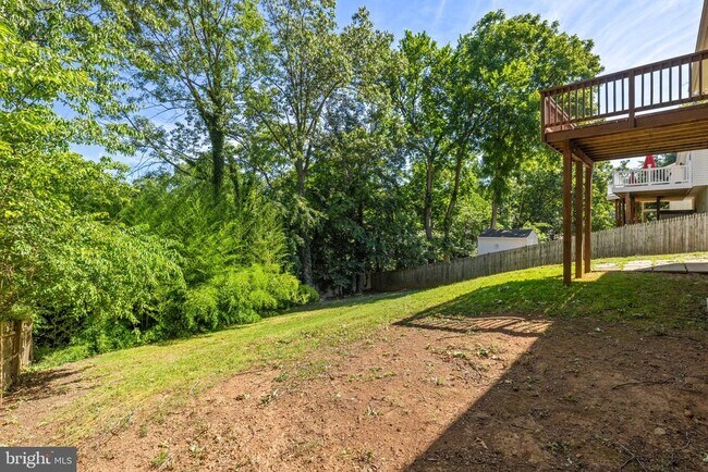 Building Photo - 345 Brown Ave