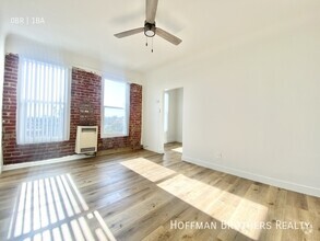 Building Photo - 976 S Gramercy Pl