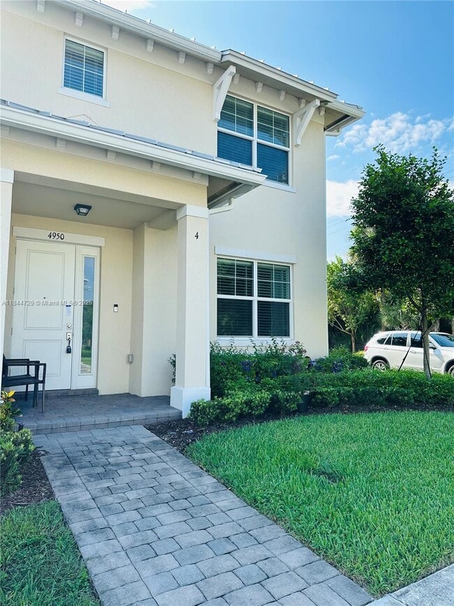 Building Photo - 4950 Eucalyptus Dr