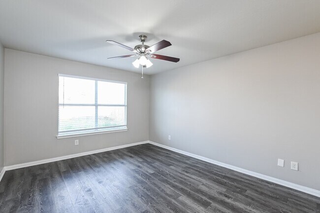 Building Photo - 21446 Wilona Way