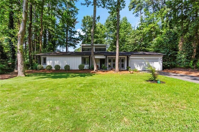 Building Photo - 2985 Christophers Ct