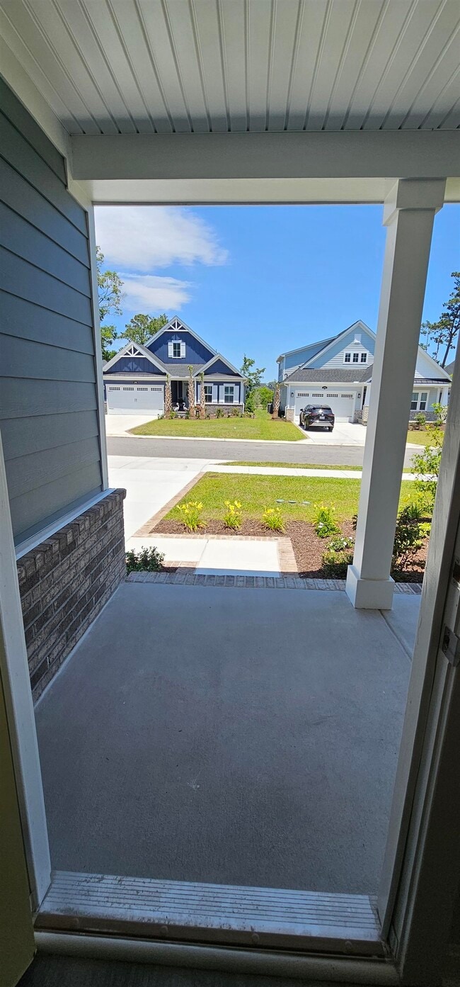 Building Photo - 2313 Hazel Wy