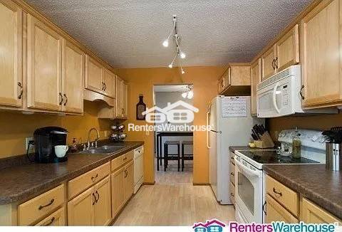 Building Photo - 6265 Magda Dr